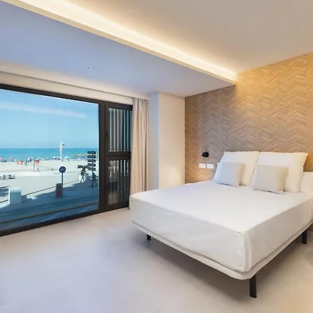 Playa Victoria Apartahotel Cádiz