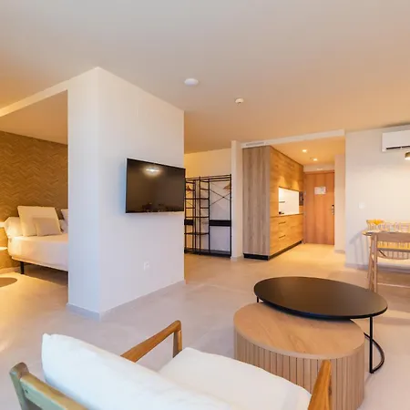Apart-hotel Playa Victoria Cádis